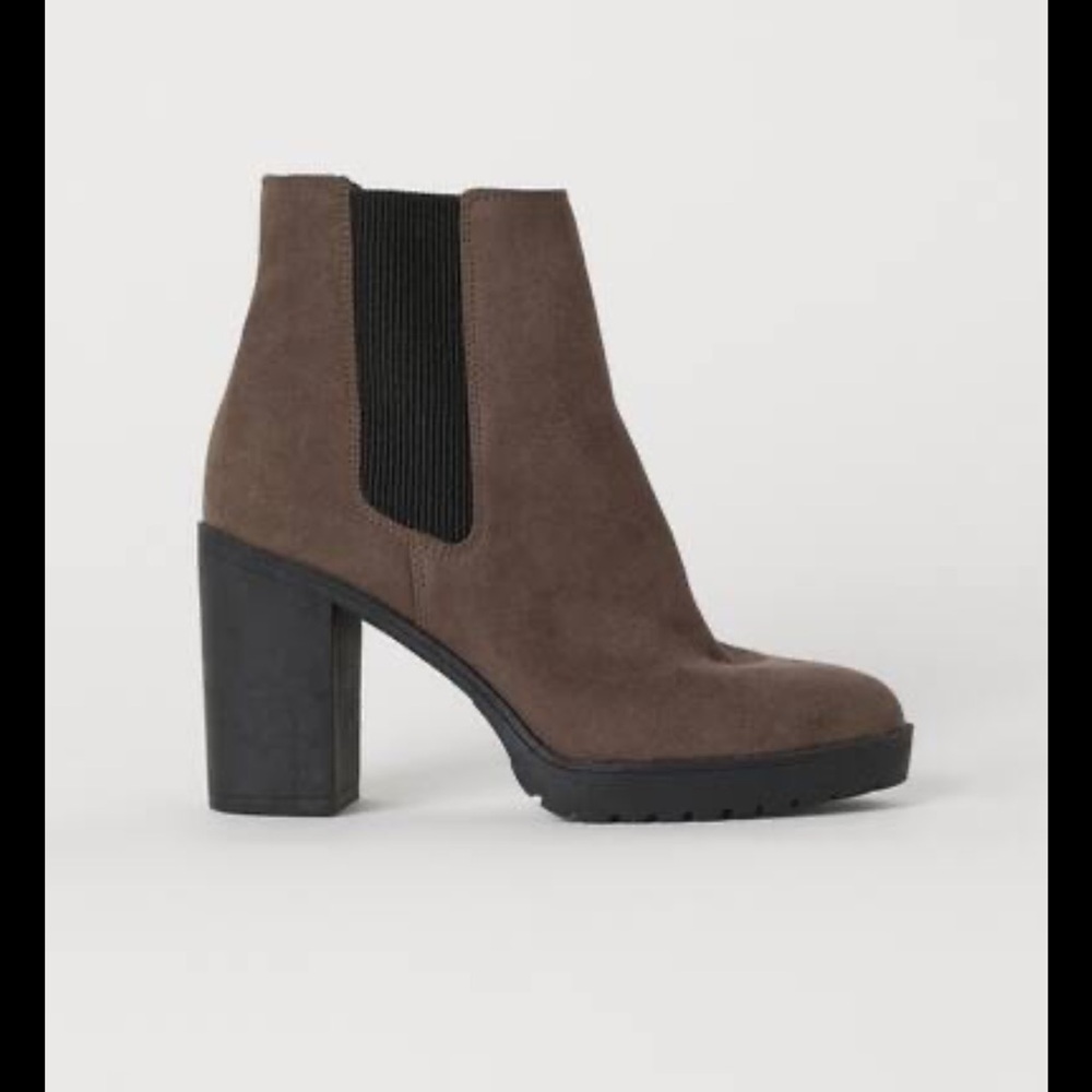 H&M Warm Lined Ankle Boots. Dark Brown Size 10